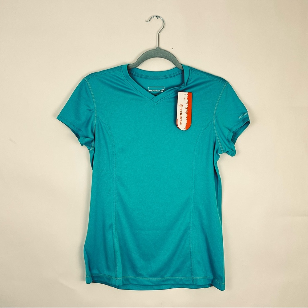 NWT MERRELL Leota Shoreline shirtsleeve athletic top v-neck M
